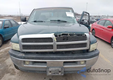 1996 Dodge Ram 1500 из США, поврежденный, VIN 3B7HF13Y9TG141738